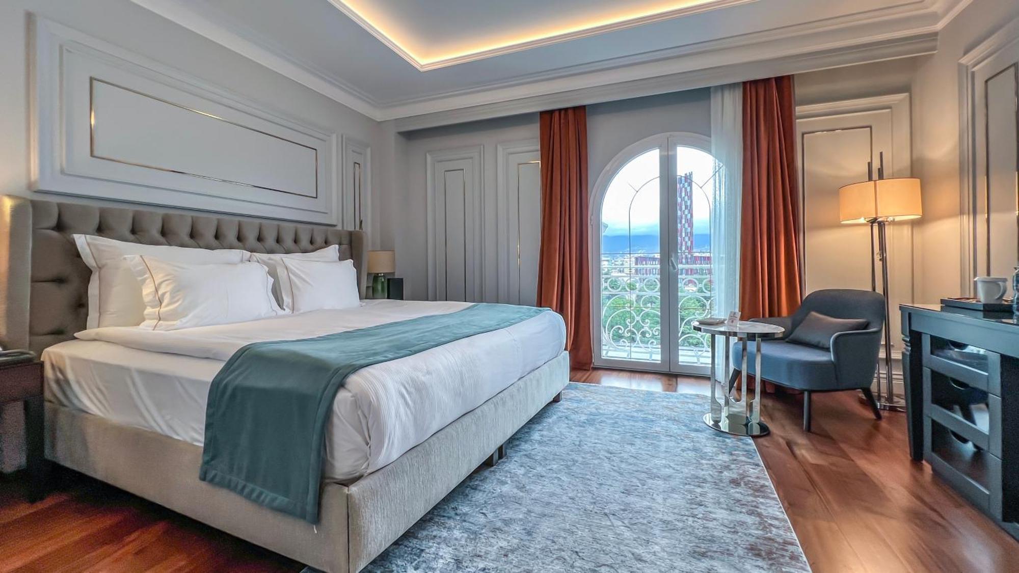 Xheko Imperial Luxury Hotel & Spa Tirana Exterior foto Deluxe Room