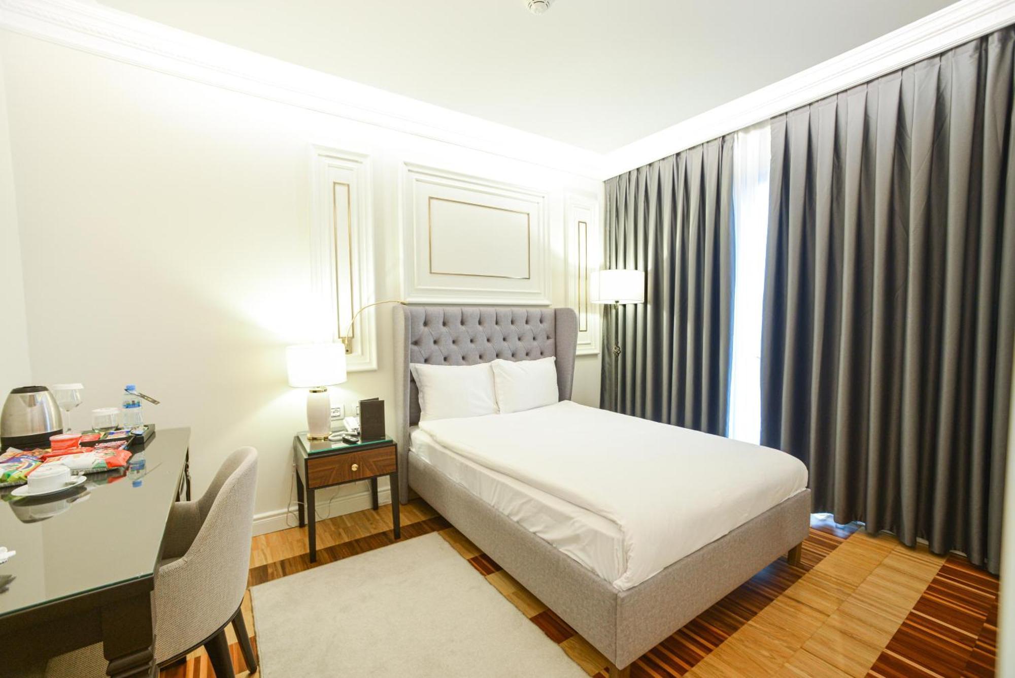 Xheko Imperial Luxury Hotel & Spa Tirana Exterior foto