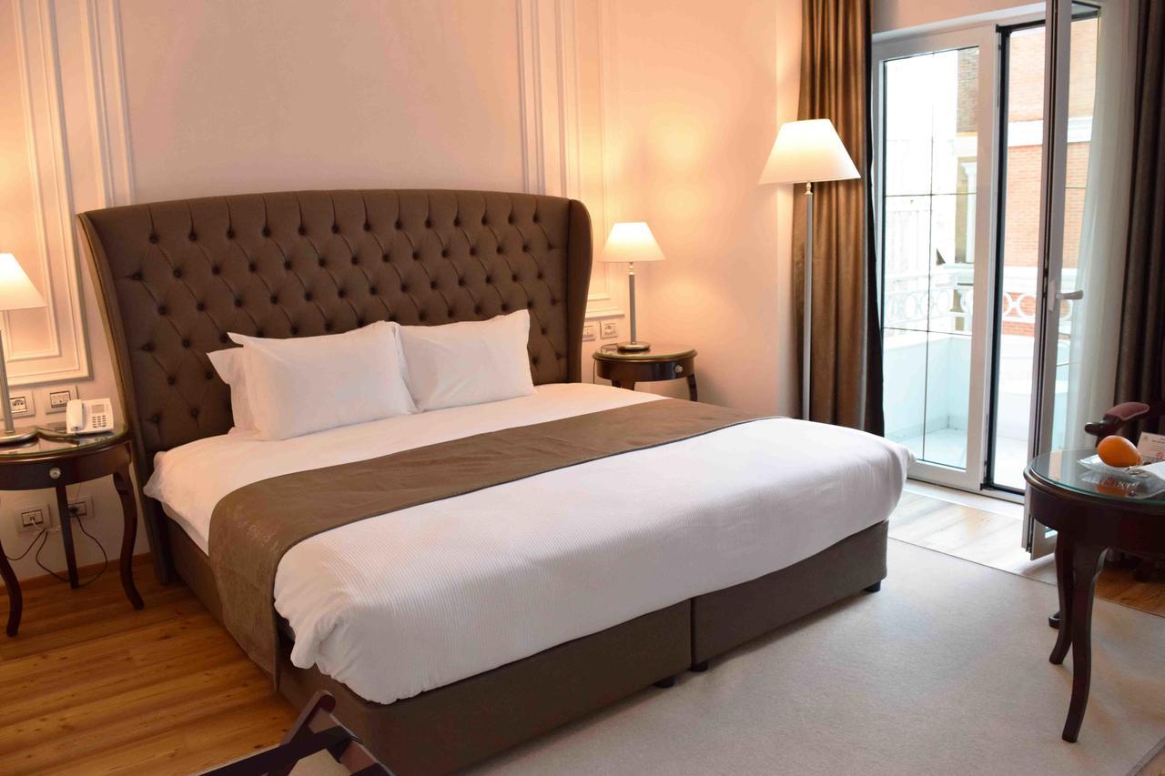 Xheko Imperial Luxury Hotel & Spa Tirana Exterior foto Deluxe Room