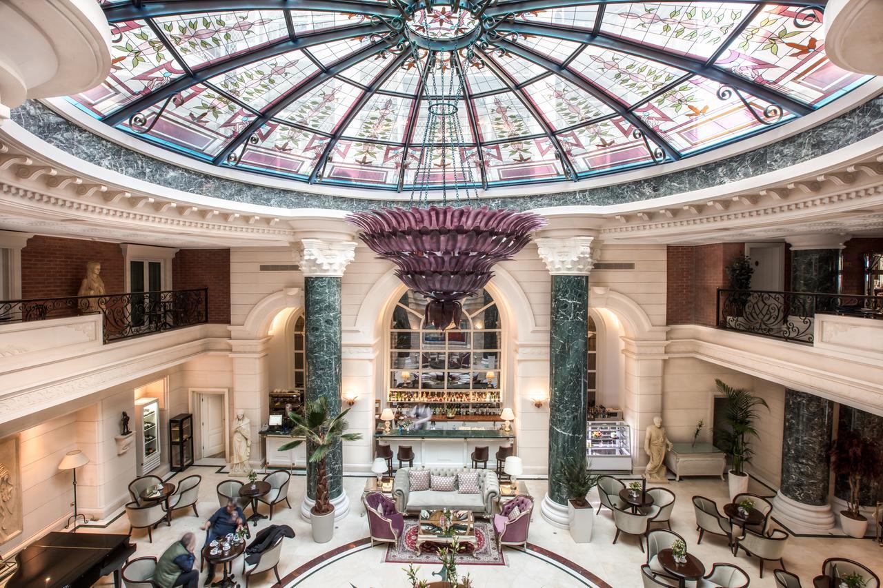 Xheko Imperial Luxury Hotel & Spa Tirana Exterior foto Lobby
